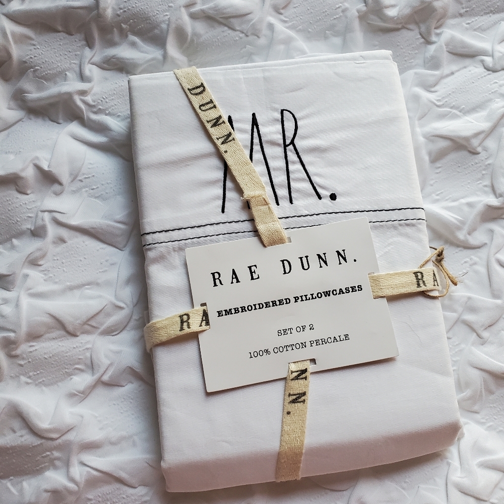 💛2 for $35💛Rae Dunn Set of 2 Embroidered Pillowcases
